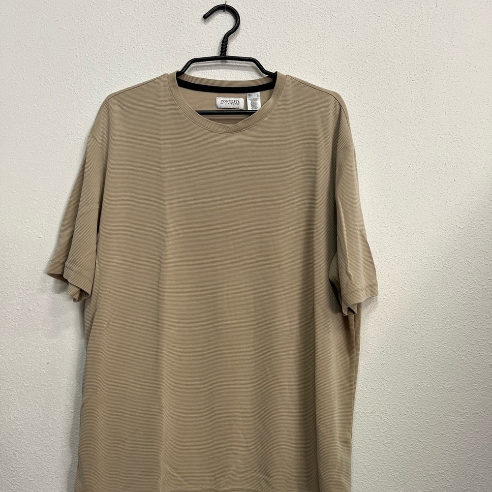 Claiborne Men's Tan Short Sleeve Tee